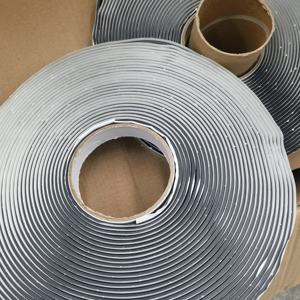 Ruban d'étanchéité au butyle 150 ° Résistant pour l'industrie du moulage composite - Product Image 2