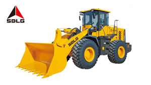 Cargadora de Ruedas Pequeña SDLG LG953 CE EPA con Abrazadera/Barrena - Product Image 4