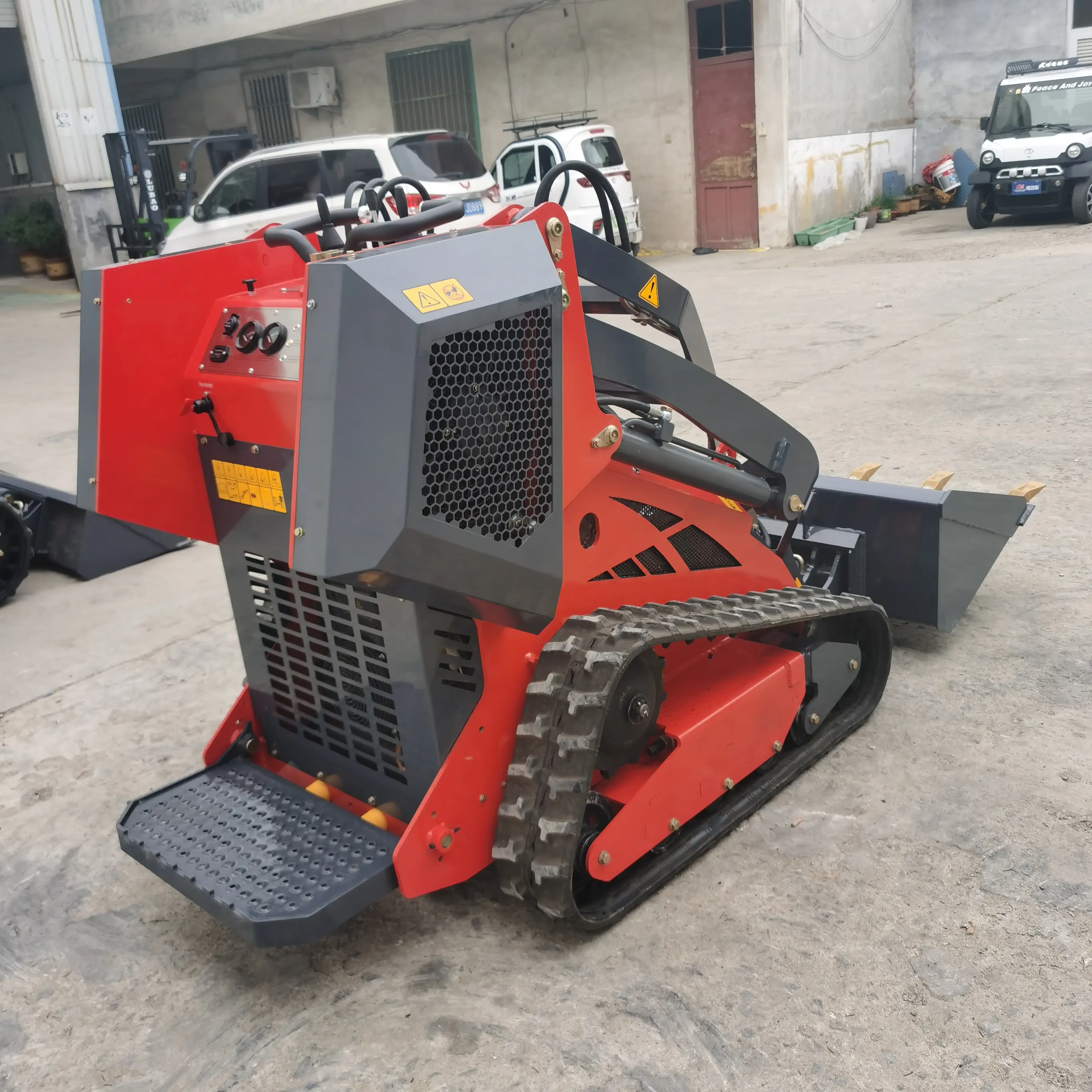 Made In China 23 PS Crawler Mini Kompakt lader HT450 Kompakt lader mit Kehrmaschine