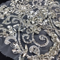 Vente en gros d'appliques en dentelle de luxe faites à la main avec strass, accessoires en cristal de verre perlé à coudre, robes de mariée DP06