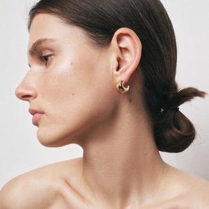 C-Shaped Stainless Steel Stud Earrings For Women Geometric Design Fashionable Elegant <b>Titanium</b> Steel Earrings Te60305 G S - Product Image 3
