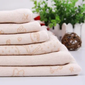 Fornitore della cina pinguino eco-friendly traspirante doppio strato Jacquard tessuto Interlock cotone per pagliaccetto