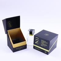 Boîte d'emballage en carton noir avec couvercle rabattable incliné, design personnalisé, avec logo estampé à l'or pour bougie de 50 ml ou bougies de soja
