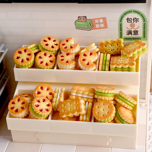Miniatura de galleta simulada rellena de mermelada, figura de resina, decoración para casa de muñecas, imán para nevera, adorno DIY con pegamento en crema - Product Image 1