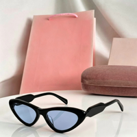 Lunettes de soleil unisexes carrées rétro haut de gamme UV400 anti-lumière bleue non polarisées à monture intégrale dégradée transparente blanche en PC pour la protection solaire