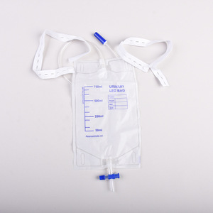Disposable <b>leg</b>-strap drainage bag, 750ml, for home use, with cross-shaped fixation straps to prevent backflow. - Product Image 3