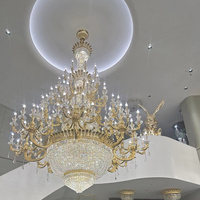 Lustre en cristal à cadre doré européen, sur mesure, grand modèle, à plusieurs bras, luminaire suspendu pour hall d'hôtel, villa, salle de banquet