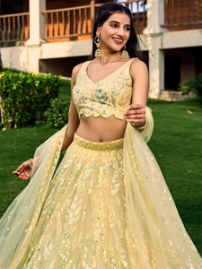 Ensemble Lehenga Choli Moderne Jaune Éclatant en Tulle Semi-Cousu à Séchage Rapide pour Toutes Saisons, Broderie pour Fêtes et Mariages - Product Image 6