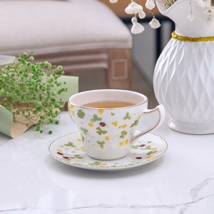 แก้วกาแฟเซรามิกสไตล์นอร์ดิกพร้อมจานรอง - ลายดอกโคลเวอร์สี่แฉกสำหรับชุดน้ำชายามบ่าย - Product Image 1