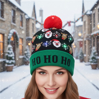 2025 alla moda di alta qualità cappelli caldi berretti invernali cappelli freddi con luce a LED lavorato a maglia cappello stampa carino per natale