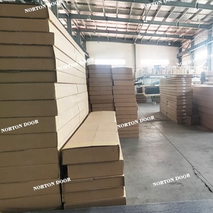 ประตูโรงรถอัตโนมัติ <span class=keywords><strong>Norton</strong></span> SFP-ST 16 X <span class=keywords><strong>7</strong></span> รุ่นหรูหรา ผลิตจากโลหะและโฟม PU ฉนวนกันความร้อน เป็นมิตรกับสิ่งแวดล้อม ทนทานต่อน้ำและไฟ สำหรับที่อยู่อาศัย พร้อมหน้าต่าง - Product Image 4