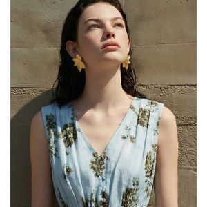 JINYOU 4767 <strong>Fashionable</strong> Exaggerated Stainless Steel 18K Gold Plated Earrings Leaf-shaped <strong>Wholesale</strong> Earrings <strong>Jewelry</strong> - Product Image 5