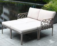 Vente en gros de chaises confortables en plastique pour l'hôtel, le jardin, le café et le restaurant