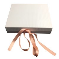 Boîte cadeau personnalisée pour vêtements, avec LOGO, insertion en soie de Satin, perruque magnétique de luxe, Extension de cheveux, boîte d'emballage