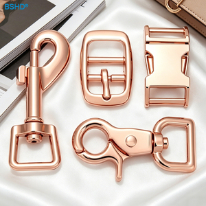 Set di Accessori in Metallo Oro Rosa di Lusso per Collari per Animali Domestici e Borse, Gancio Girevole Lucido, Fibbia a Sgancio Rapido, Anello a D, Kit Fai-da-Te - Product Image 1