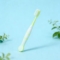 Brosse à dents super douce pour enfants avec grandes fentes, protection des dents sensibles et fragiles, brosse multifonctionnelle améliorée avec gratte-langue