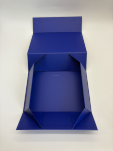 Boîte cadeau rigide personnalisée TY avec matériaux recyclés, doublure en éponge, fermeture magnétique, gaufrage pour chapeaux, vêtements, robes - Product Image 6