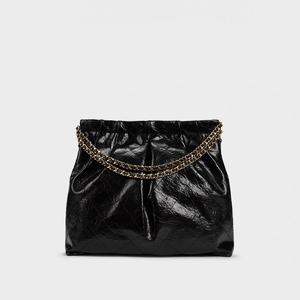 Bolso Estilo Wanderer de Gran Capacidad con Correa de Cadena, Versátil como Bolso de Mano, Bandolera y Mochila para Mujer - Product Image 5