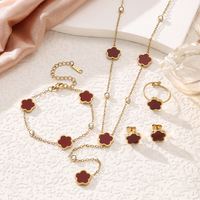 Ensemble de bijoux en acier inoxydable à la mode en or 18 carats pour femmes