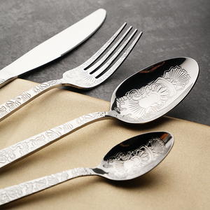 24-Piece thép không gỉ sang trọng <span class=keywords><strong>Flatware</strong></span> Set full-hoa thiết kế đồ ăn thanh lịch đồ dùng ăn uống cho các bên - Product Image 2