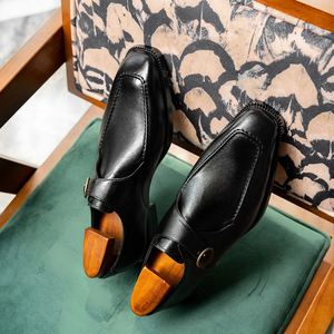 Chaussures habillées tendance pour hommes en cuir de vachette, résistantes à l'eau, antidérapantes et respirantes - Product Image 4