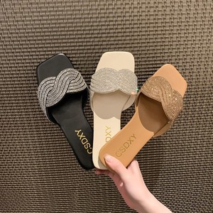รองเท้าแตะผู้หญิงแบบสวมสำหรับฤดูร้อน ดีไซน์หรูหรา นุ่มสบาย เหมาะสำหรับใส่ไปชายหาด - Product Image 2