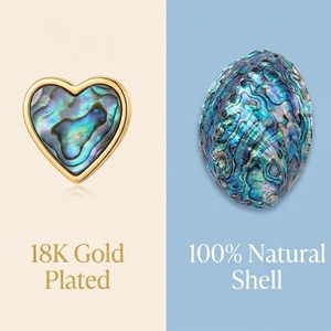 Pendientes de Moda en Forma de Corazón, Latón con Baño de Oro Real, Incrustados con Concha de Abulón Natural y Perlas - Product Image 6