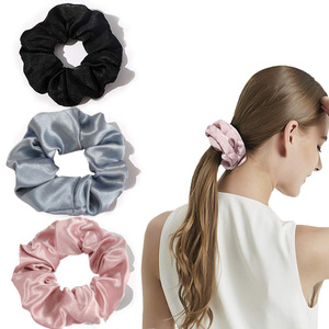 2025 Groothandel High-End Effen Kleur Satijn Zijde Haar Scrunchies Haarbanden Meisjes Scrunchies - Product Image 1