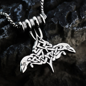 Colgante Retro Europeo Americano de Acero Inoxidable para Hombre, Amuleto Vikingo de Cuervo de Odín, Joyería con Temática Animal y Geométrica, Regalo - Product Image 2