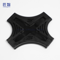 L'usine Jiangzhi produit des moules d'injection en plastique PC/ABS, des coques en plastique personnalisées