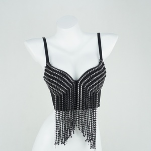<span class=keywords><strong>Soutien</strong></span>-<span class=keywords><strong>gorge</strong></span> <span class=keywords><strong>bustier</strong></span> Performance Party avec longs pompons en perles - Product Image 1