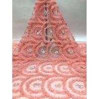 Tissu en dentelle de tulle 3D luxueux et coloré, orné de perles et de sequins brodés, idéal pour les robes de mariée nigérianes