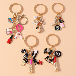 Luxe émail rouge à lèvres beauté fournitures vêtements porte-clés sèche-cheveux arc numérique lèvre sac pendentif fille cadeau de <span class=keywords><strong>mariage</strong></span> porte-clés - Product Image 1