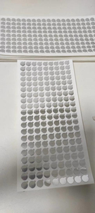 Autocollants d'étanchéité en <span class=keywords><strong>feuille</strong></span> d'<span class=keywords><strong>aluminium</strong></span> auto-adhésifs à livraison rapide Adhésif dur sans séchage pour tube de dentifrice Autre rouleau d'<span class=keywords><strong>aluminium</strong></span> - Product Image 2