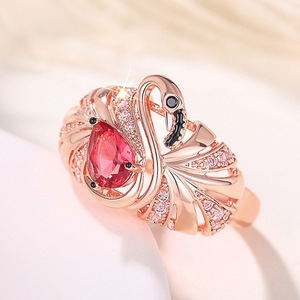 Anello a Forma di Fenicottero per Donne, Gioiello Creativo a Tema Animale - Product Image 3