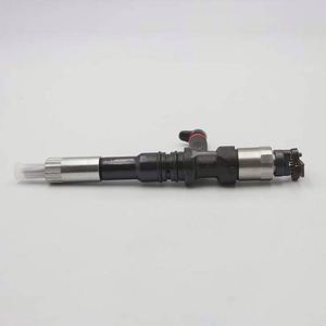 新型柴油机泵共轨喷油器 295050-0720 	 6252-11-3100 2950500720 	 6252113100 - Product Image 3