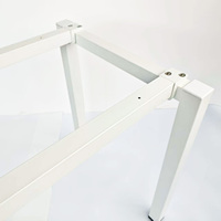 Bureau d'ordinateur exécutif moderne avec structure en fer et pieds métalliques, installation simple, vente en gros à prix abordable pour salon