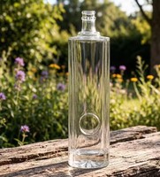 Botol Kaca Silinder Shang 680ml, Kuat untuk Penyimpanan Minuman Keras Whiskey Rum, Flask Premium Bening dengan Tutup Sekrup
