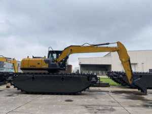 Excavatrice pour zones humides XE160SL de 86 kW, poids opérationnel de 21,2 T, pour le contrôle de la végétation en zone humide et les projets de défrichage des voies navigables - Product Image 6