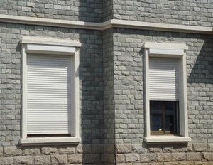 Volets roulants solaires en aluminium de conception moderne 2026 pour fenêtres et portes de villas résidentielles - Product Image 3