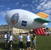 Ballon gonflable à l'hélium Zhenmei de 3 mètres de long pour la publicité extérieure, la décoration d'événements et les dirigeables publicitaires