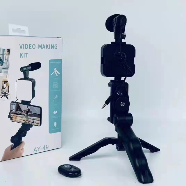 Mini Tripod Phone Clip Camera Video Kit Selfie Fill Light Shooting Extendable Microphone Lightweight for Vlog Live Stream