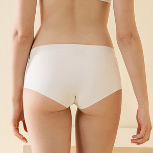 Tanga de Mujer 2024, Personalizada, al por Mayor, Cómoda, de Spandex Sin Costuras, Ecológica, Transpirable, con Diseño Sólido - Product Image 3