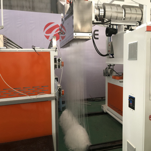 เครื่องจักรสายการผลิตที่นอน POE ประสิทธิภาพสูง เทคโนโลยีการขึ้นรูปโฟมควบคุมอุณหภูมิขั้นสูง <span class=keywords><strong>โรงงาน</strong></span>ครบวงจร - Product Image 2