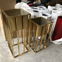 Vas Lantai & Pot Tanaman Stainless Steel Modern Mewah / Pot Bunga Tinggi Besar Warna Emas untuk Dekorasi Rumah & Taman Indoor/Outdoor