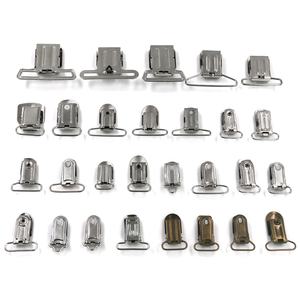 Fabricant chinois en gros de clips de bretelles en métal écologiques personnalisés, clips de maintien, <span class=keywords><strong>attaches</strong></span> pour chemises - Product Image 5