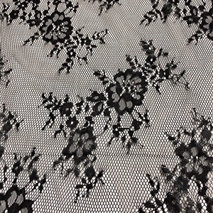 Tessuto in Pizzo Chantilly Francese Nero con Ricamo Floreale per Abiti LT20484 - Product Image 3