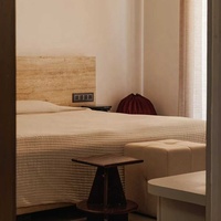 Carreaux de travertin naturel italien de taille personnalisée, finition polie, pour murs et sols intérieurs, escaliers, design moderne et luxueux