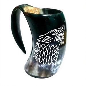Mug en corne naturelle avec motif tête de loup sculpté, tasse réutilisable originale pour cadeau de fête - Product Image 1