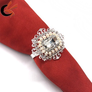 Nouveaux anneaux de serviette en verre vintage avec perle et strass Porte-serviettes élégants pour la décoration de table de fête - Product Image 2